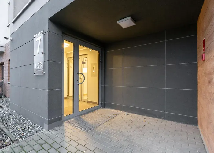 Debniki Comfort By Bookinghost *