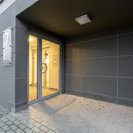 Debniki Comfort By Bookinghost *